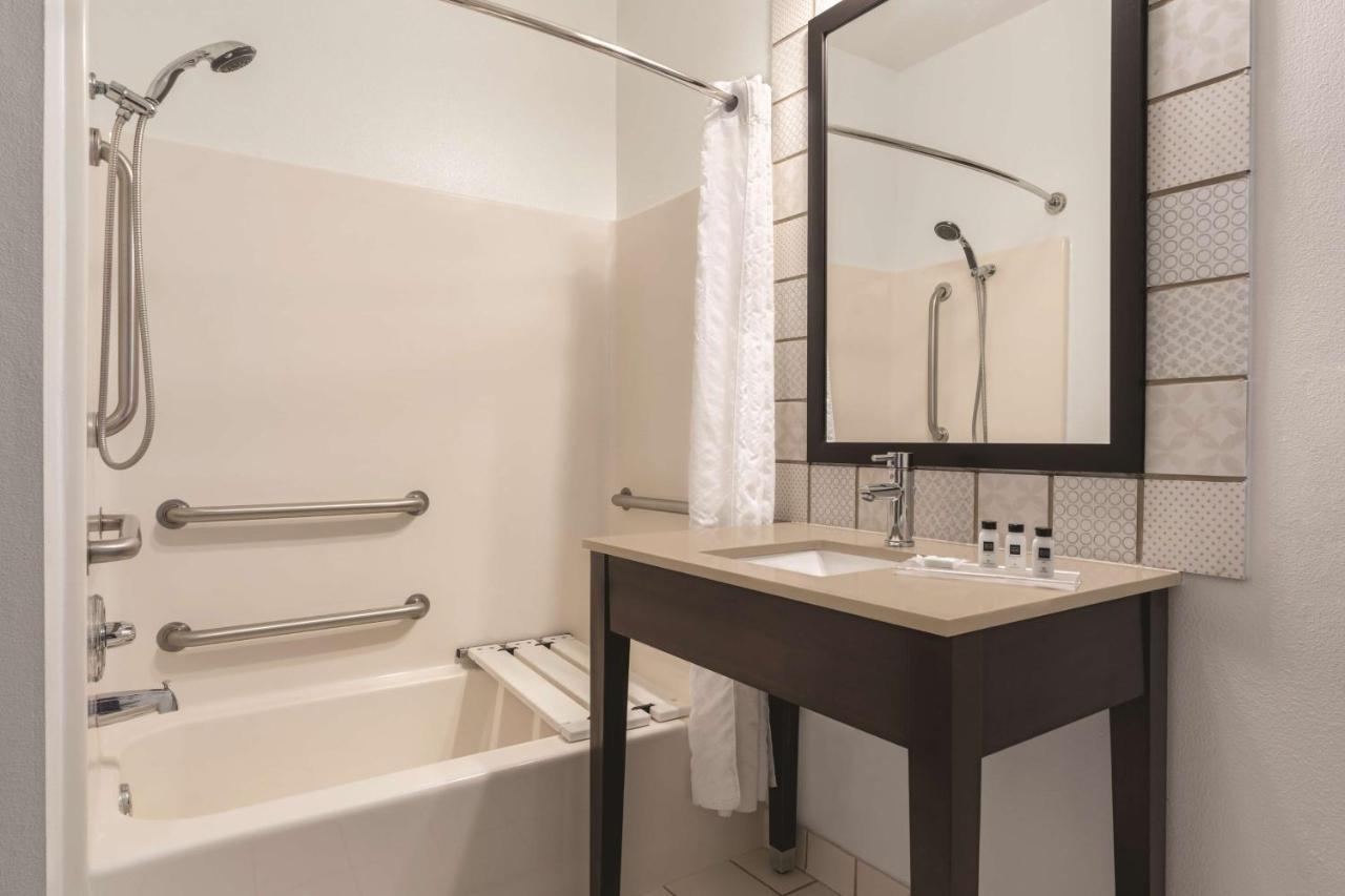 Country Inn & Suites By Radisson, Big Flats Horseheads Ngoại thất bức ảnh